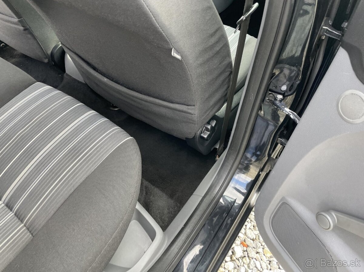 Ford Focus 1.6i 16V 100PS LPG HATCHBACK - 9