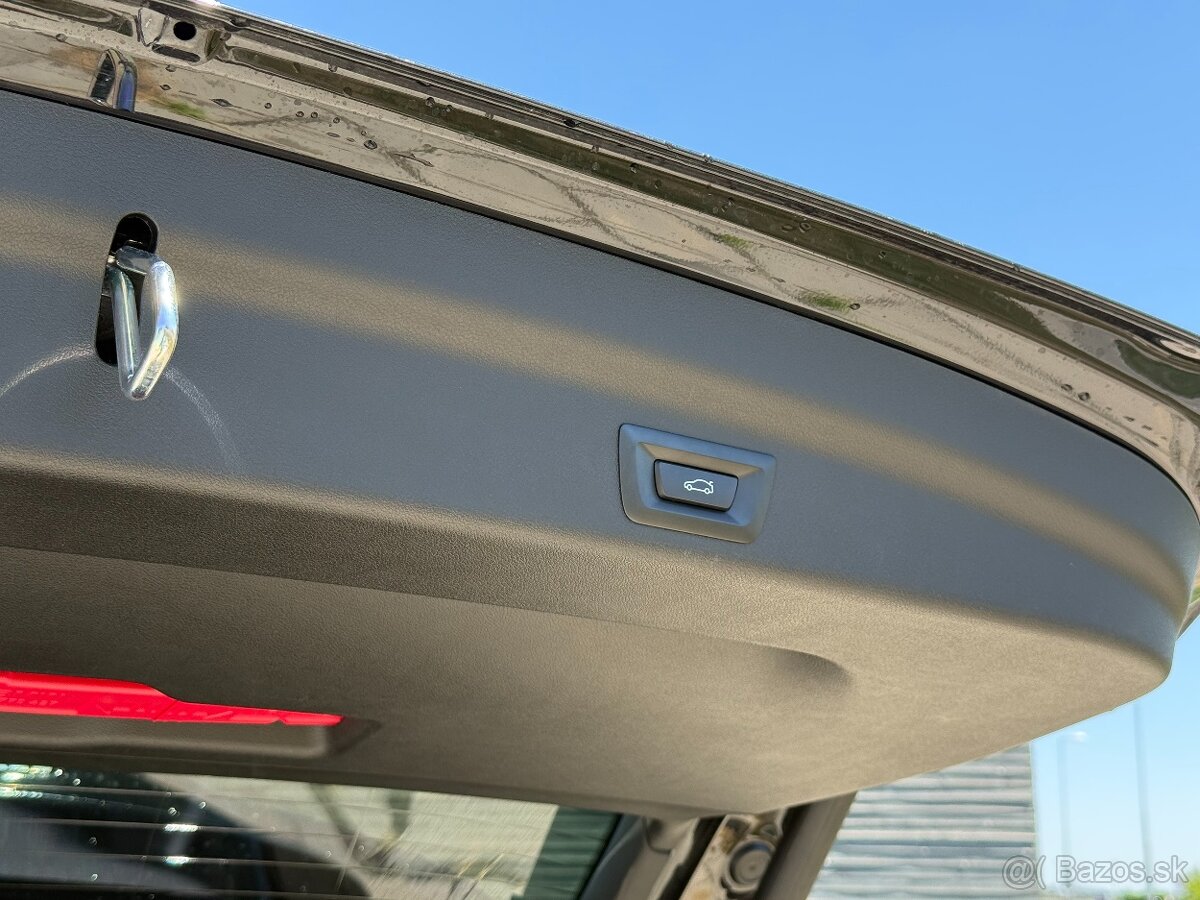 BMW X1 xDrive20d - 9