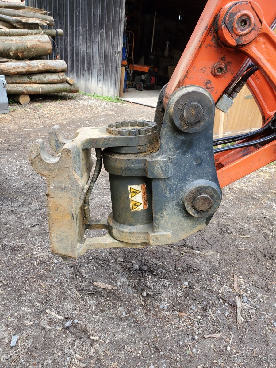 Pásový minibagr KUBOTA KX 080-4.2 - 9