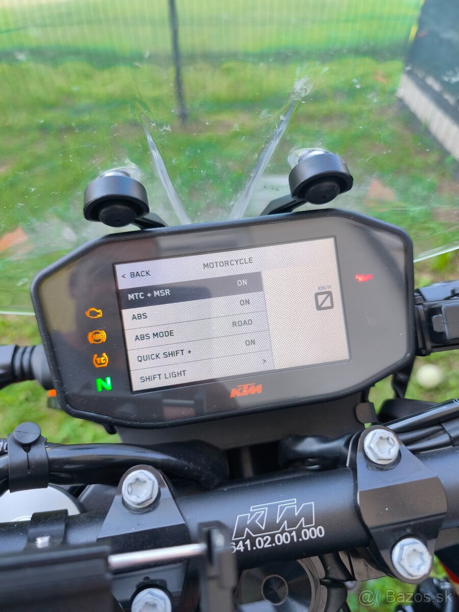 Ktm duke 790 - 9