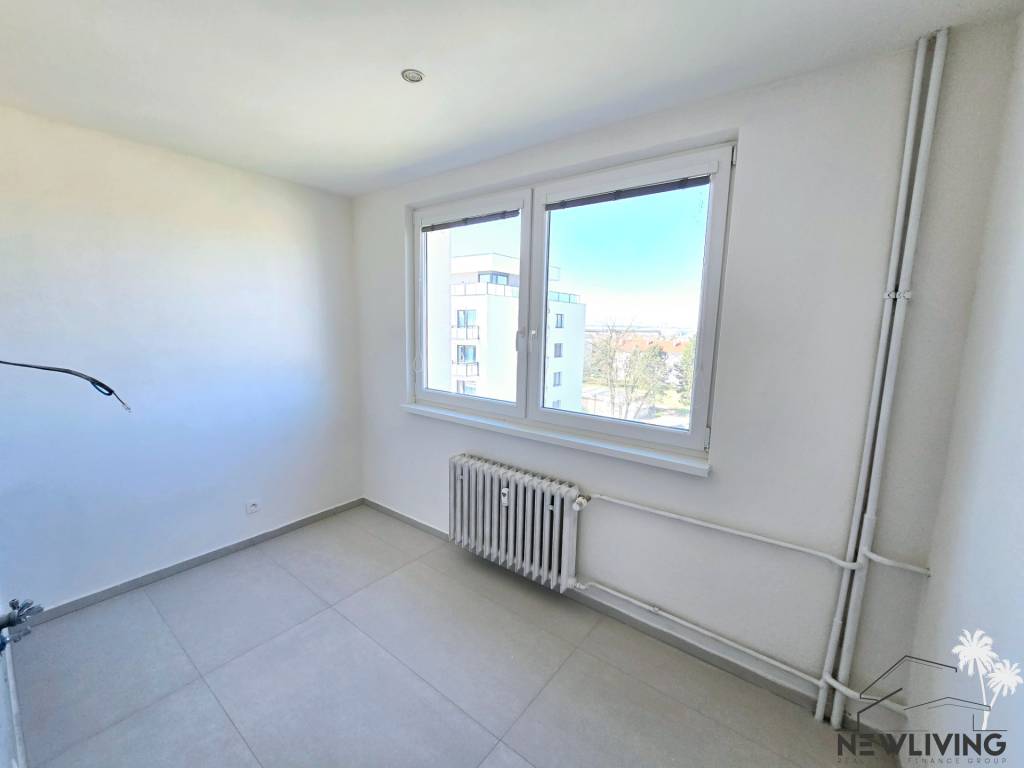 ZNÍŽENÁ CENA 3izbový byt po kompletnej rekonštrukcií Hloho - 9