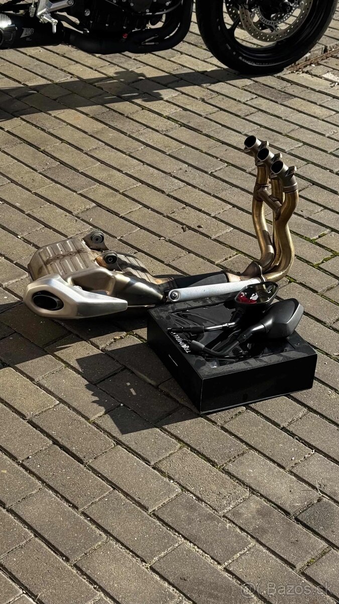 Triumph Trident 660 - 9