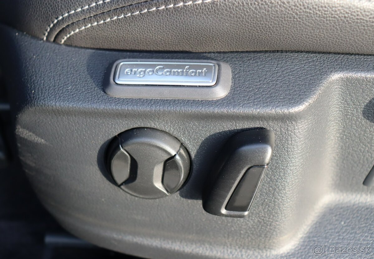 Volkswagen Passat Variant 2.0 TDI BMT Highline DSG - 9