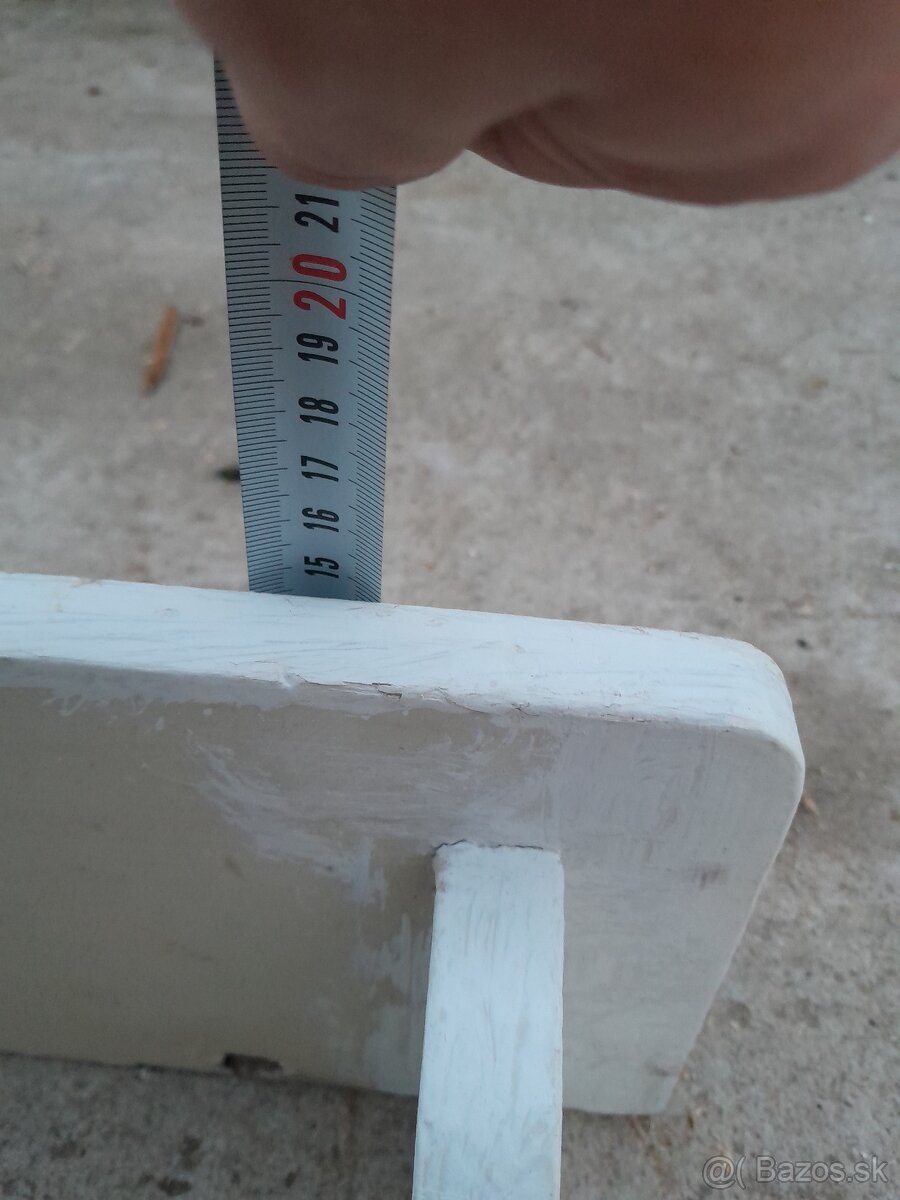 Predám sedačku a poličku - 9