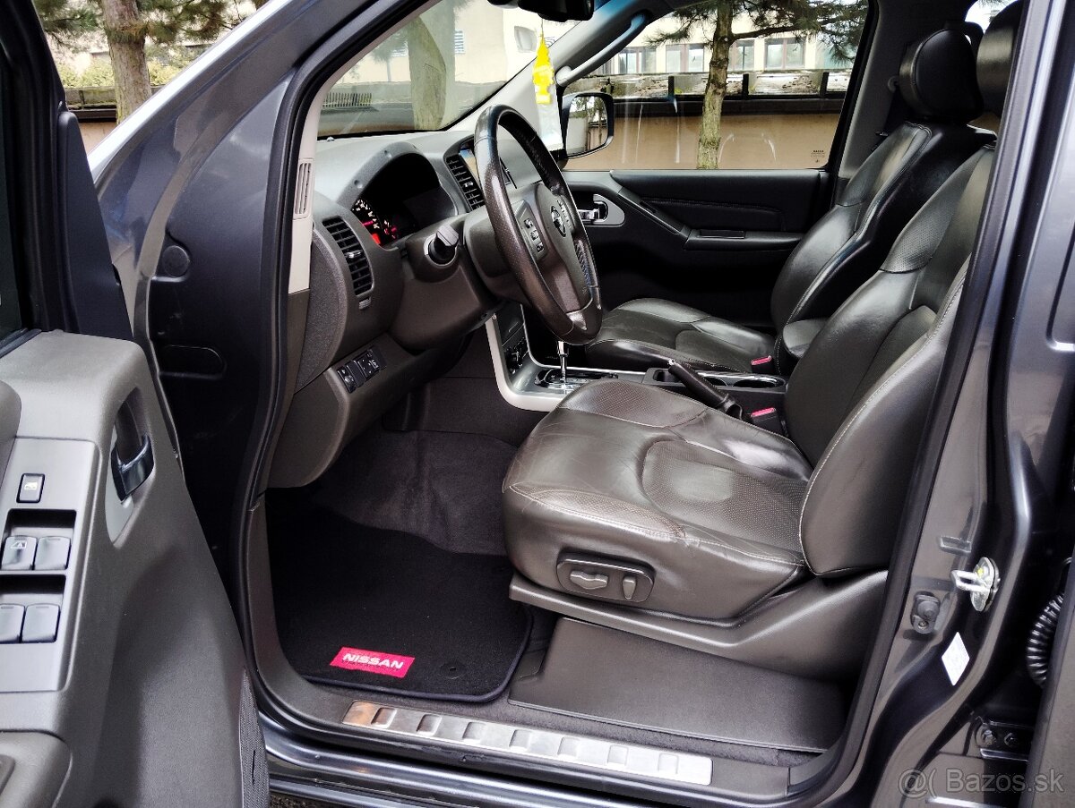 NISSAN NAVARA 3.0DCI DOUBLECAB, HARDTOP, 4X4, A/T - 9