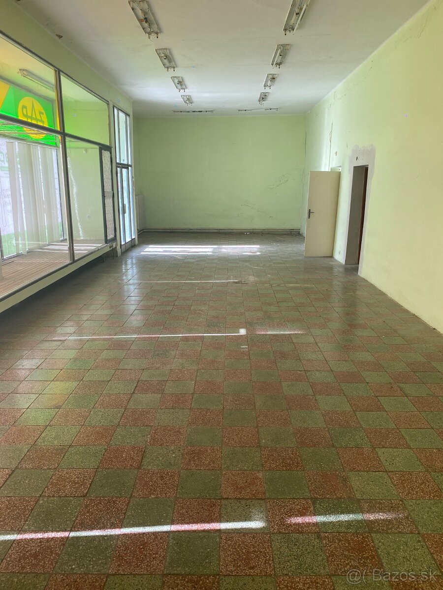 BUDOVA NA PREDAJ - 9