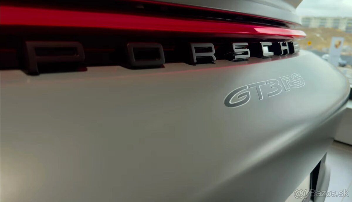 Porsche 911 GT3 RS Weissach Package - 9