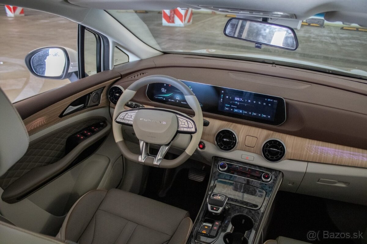 Dongfeng Forthing U-Tour 1. majiteľ 7 miestny v záruke - 9