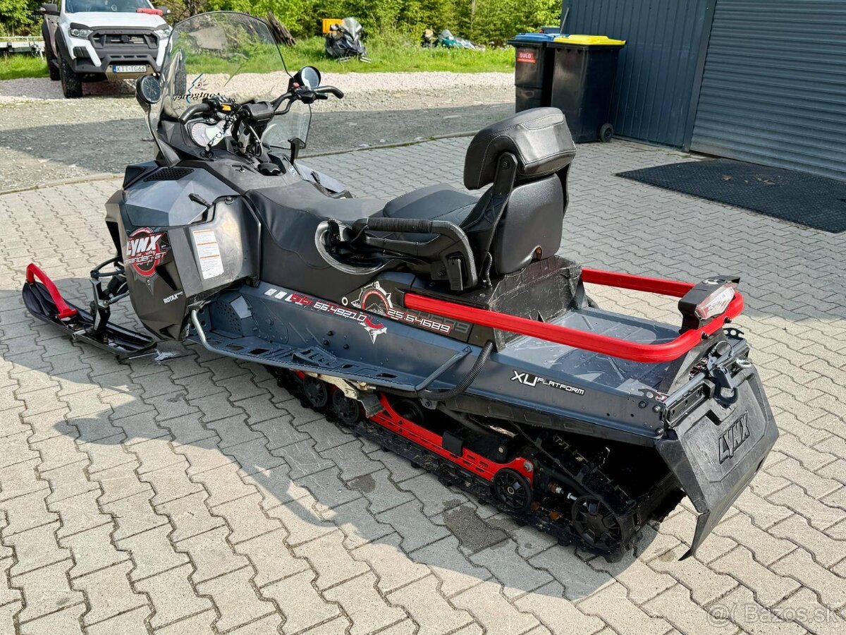Snežný skúter BRP Lynx Commander GT 900 ACE - 9