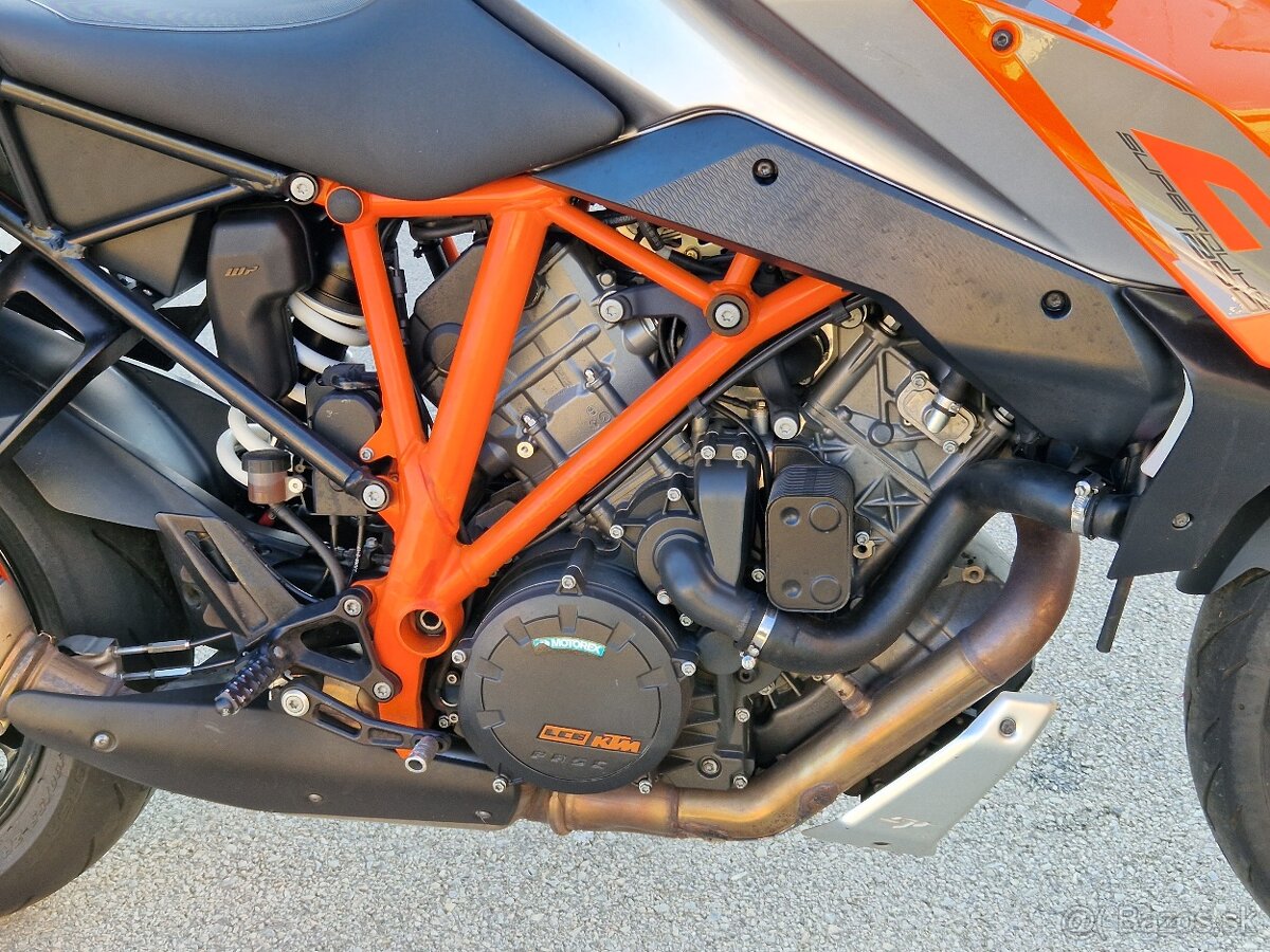 KTM 1290 SuperDUKE GT, ABS 9/2017 - 9