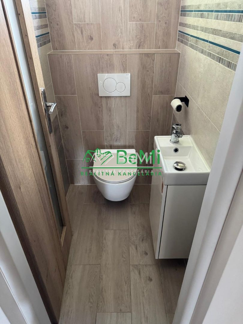 Priestranný 2-izbový byt v Mútnom - 9