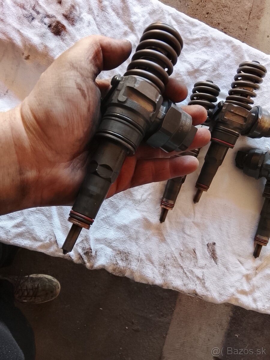 Predám strekovače Bosch 4ks PD 1.9tdi 74kw - 9