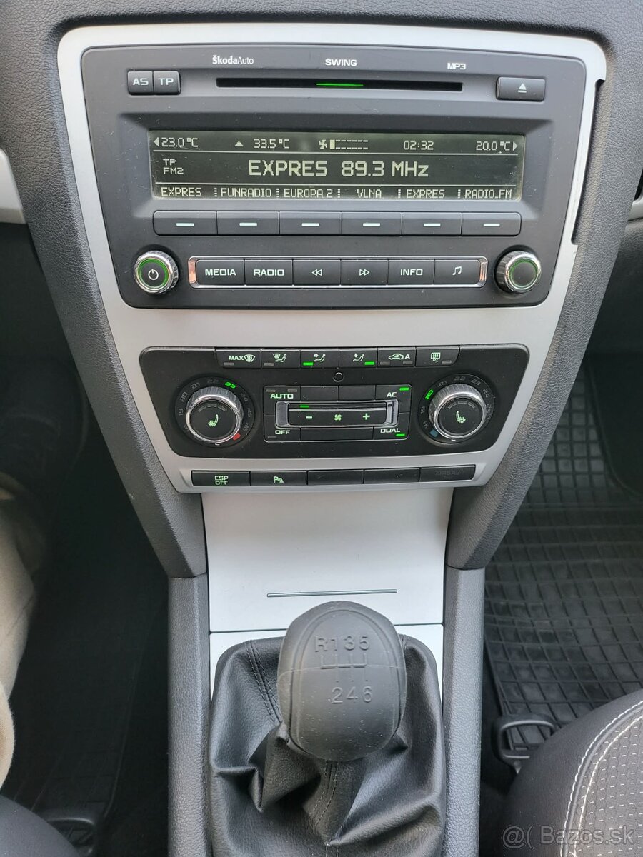 Predám Škoda Octavia Facelift Combi 2.0 TDI Elegance - 9