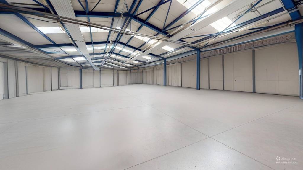 •PREDAJ•Areál s výrobnou halou a zázemím v Dubnici nad Váhom - 9