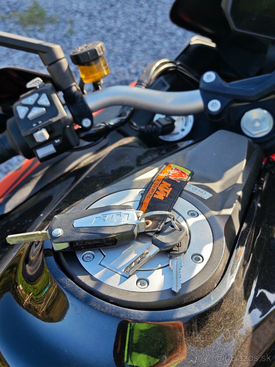 KTM 1290 Super Duke GT - 9