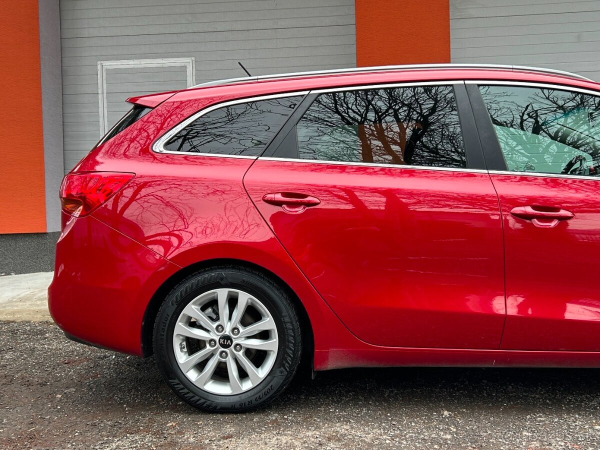 Kia Ceed SW 1.6 CRDi - 9