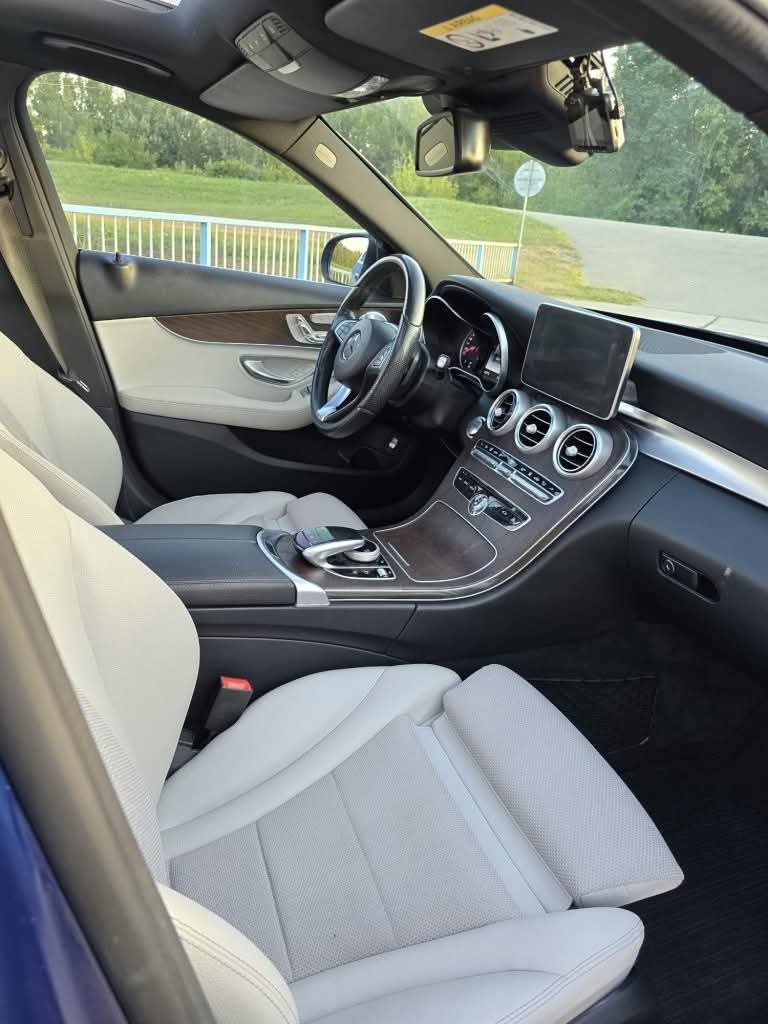 C trieda Sedan 400 4matic Benzín Full výbava - 9