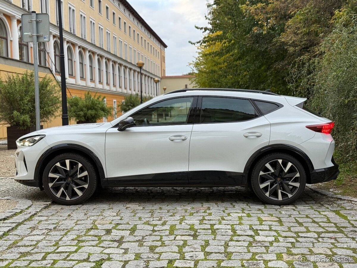 Cupra Formentor VZ, 4x4, 245kw, tažné, TOP výbava - 9