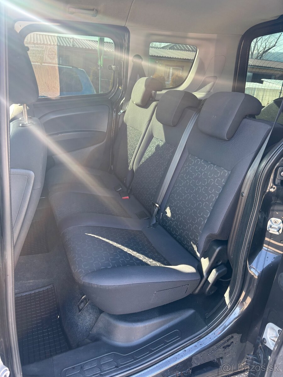 Doblo 1.6 JTD - 9