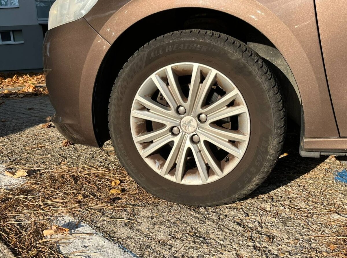 Peugeot 301 1.6 HDI - 9