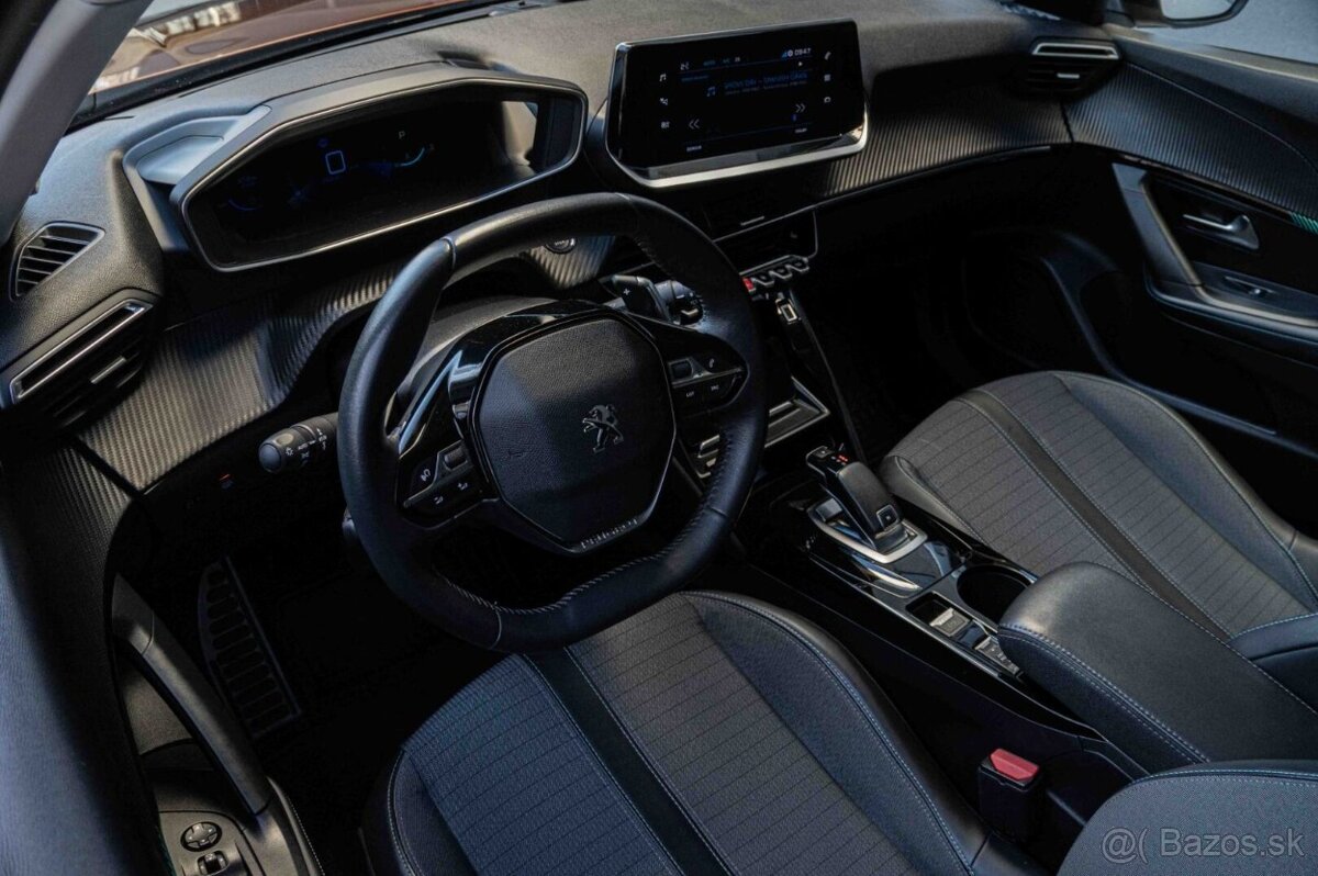 Peugeot 2008 1.2 PureTech 130 Allure Pack EAT8 - 9