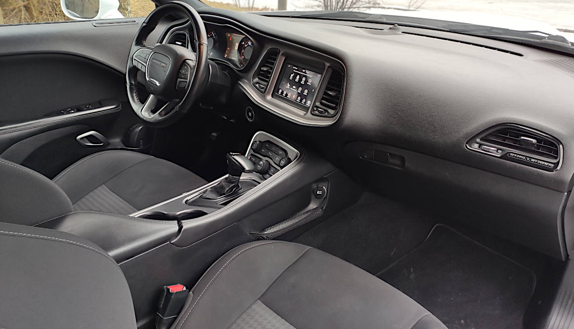 Dodge Challenger R/T 5.7 HEMI - 9