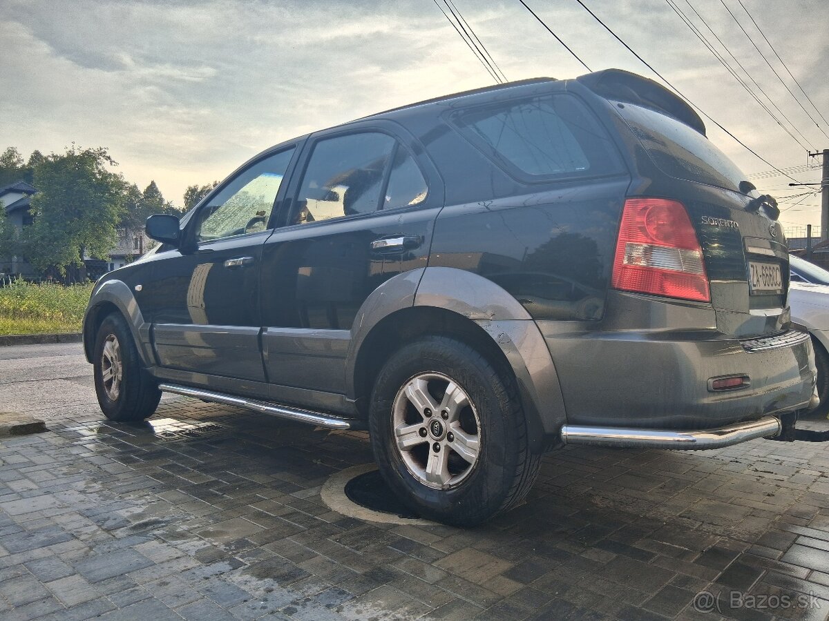 Predám Kia Sorento r.2004 - 9