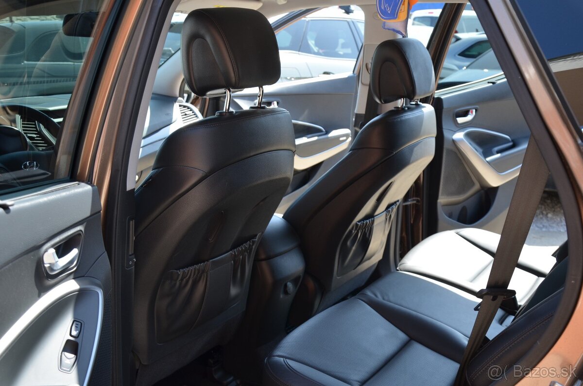 Hyundai Santa Fe 2,2 CRDi PREMIUM 4x4 AT6 145KW - 9