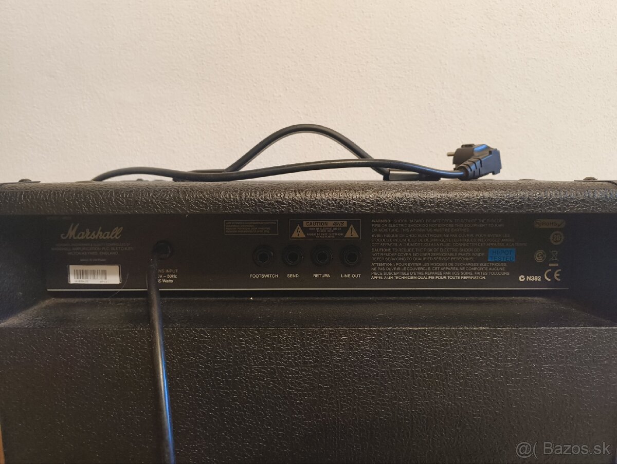 Basová gitara Cort a combo Marshall - 9