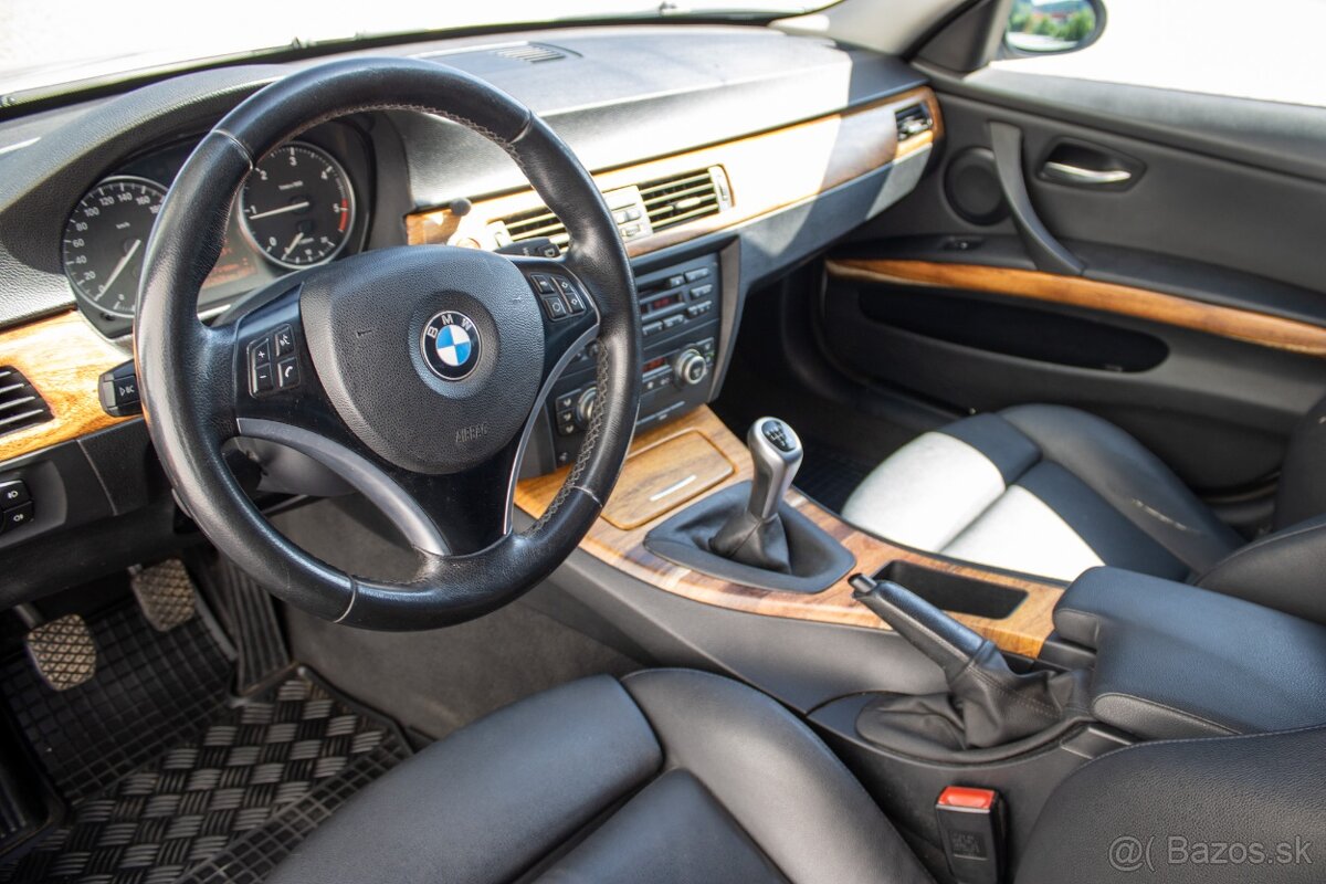 BMW Rad 3 Touring 320 d - 9