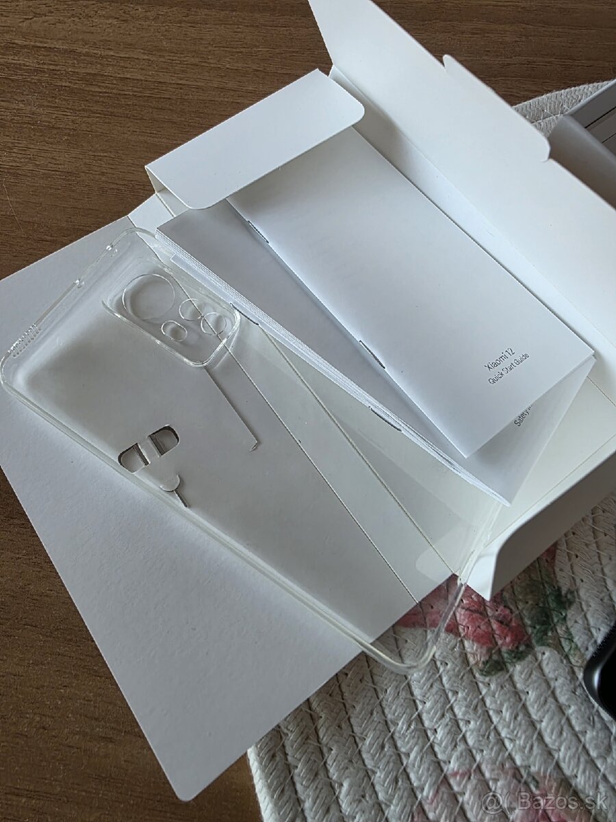 Predám Xiaomi 12 8GB/128GB - 9