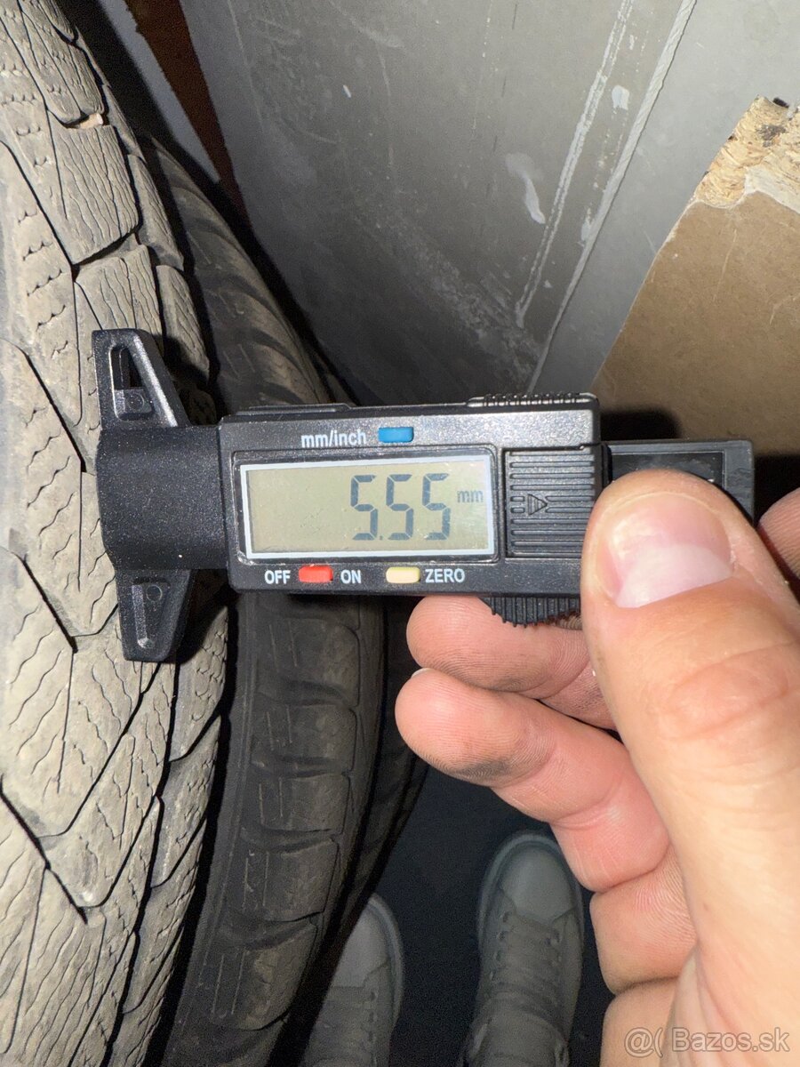 Zimné Pirelli Sottozero 245/45 R19 102V M+S, RUN FLAT - 9