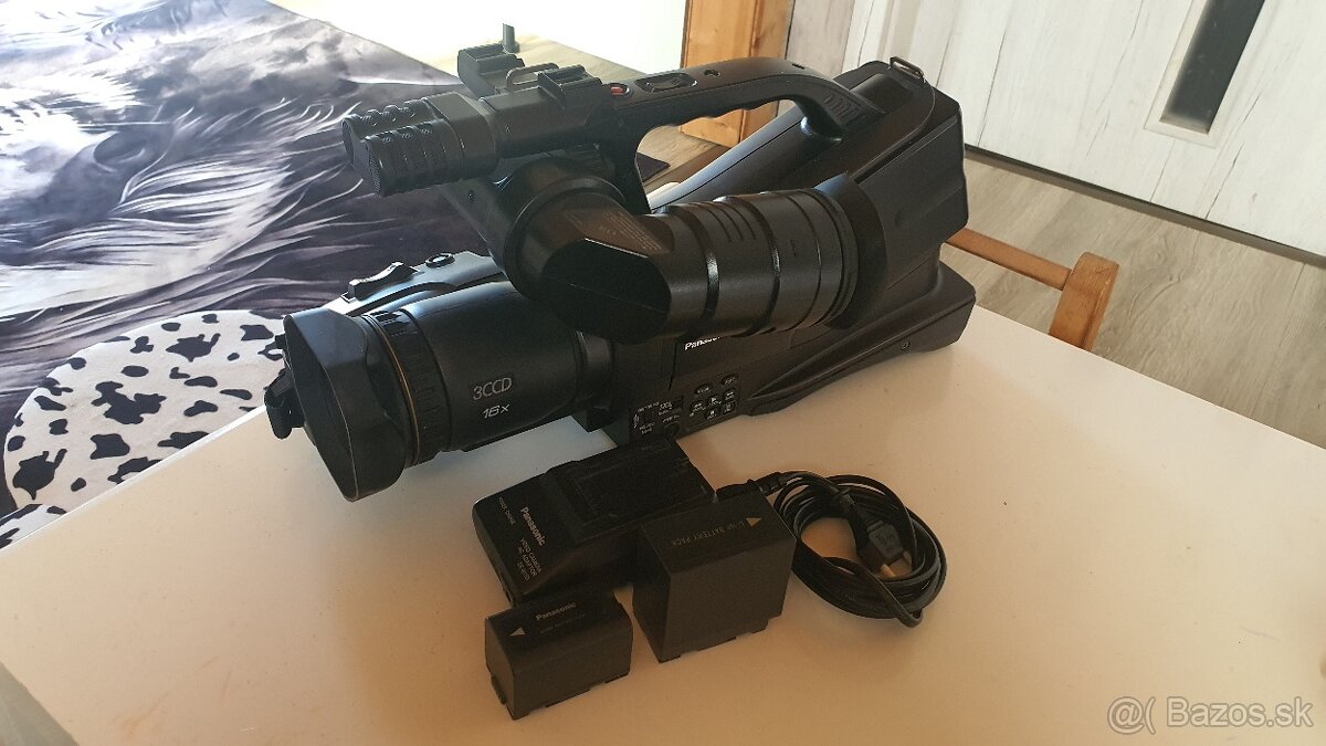 Predám profesionálnu kameru Panasonic 3CCD + RØDE mikrofón - 9