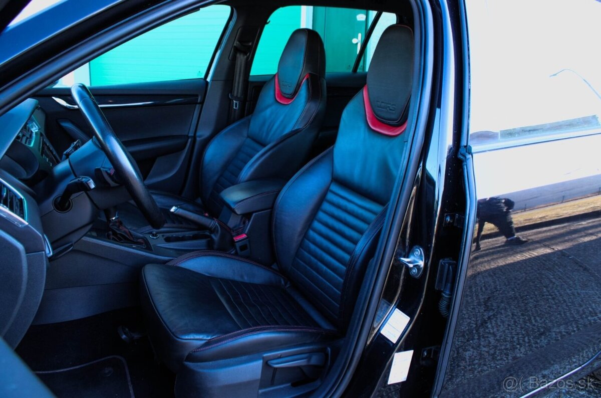 Škoda Octavia Combi 2.0 TDI RS DSG - 9