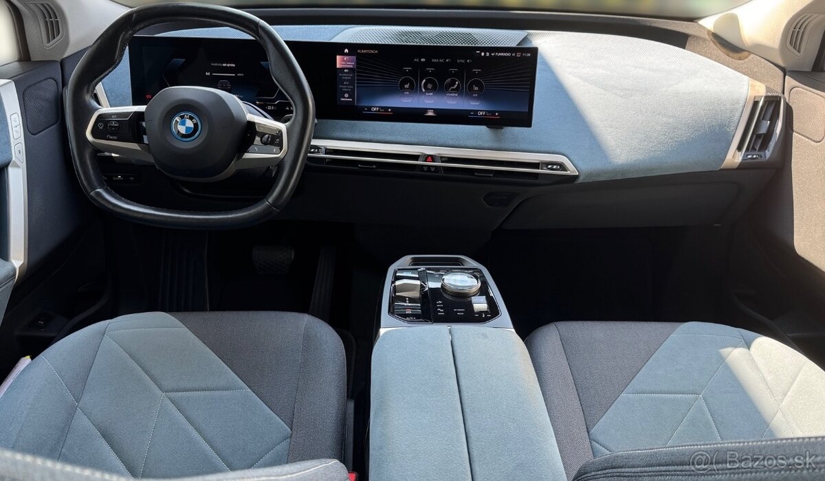 BMW iX 40 xDrive MATRIX LED 360°KAMERA WEBASTO R21 - 9
