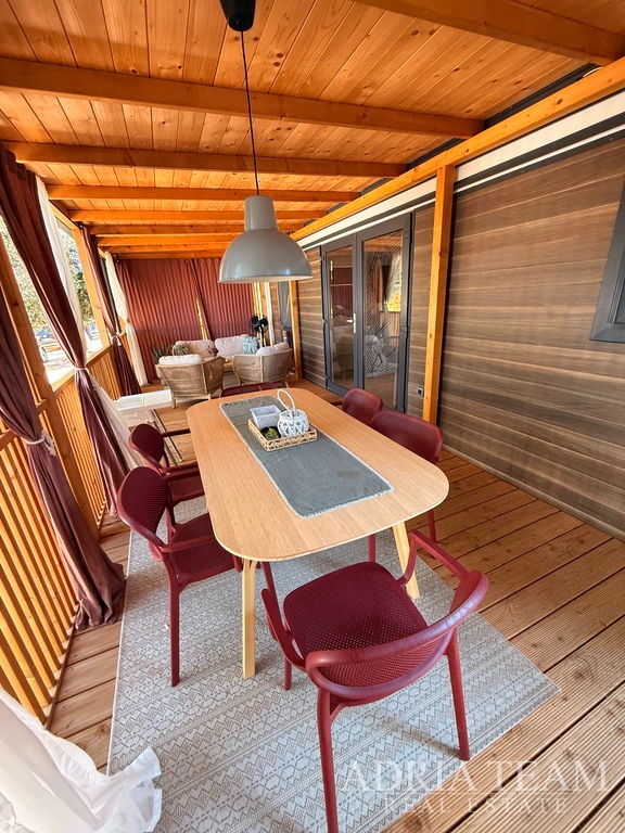 CHORVATSKO, 🌟 AKCIOVÁ CENA KOMPLETNE ZARIADENÝ MOBILNÝ D - 9