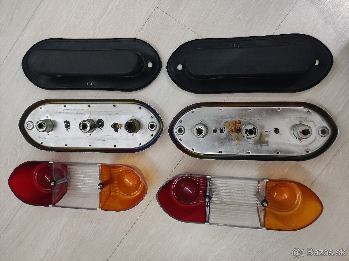Zadné svetlá škoda 1202 - 9