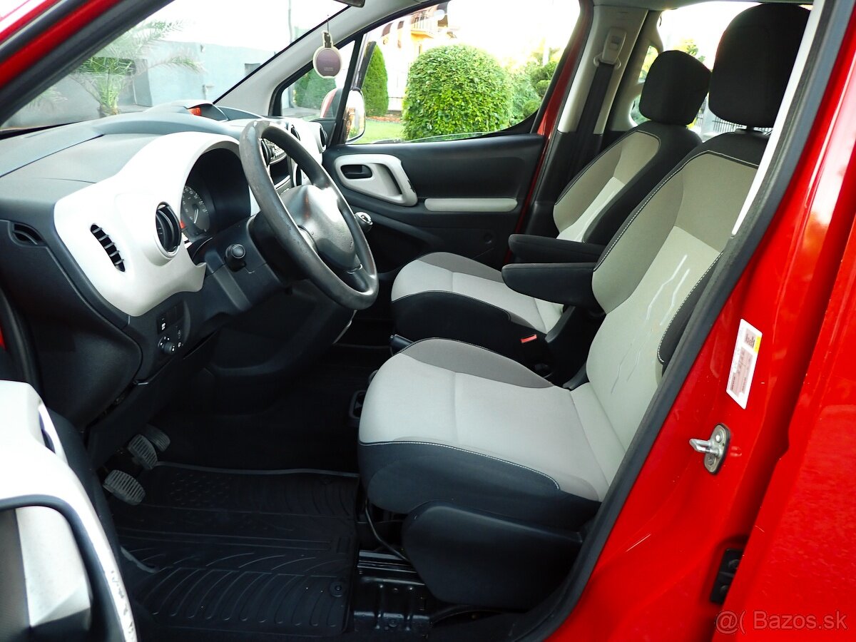 PEUGEOT PARTNER TEPEE 1.6 BENZIN 2013 - 147tis KM - 9