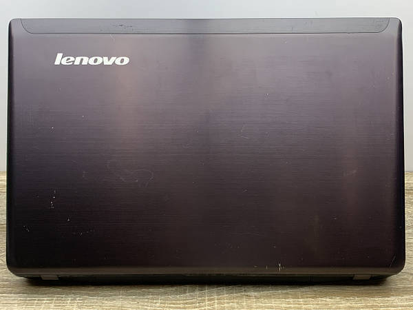 Lenovo Ideapad Z575 - 9