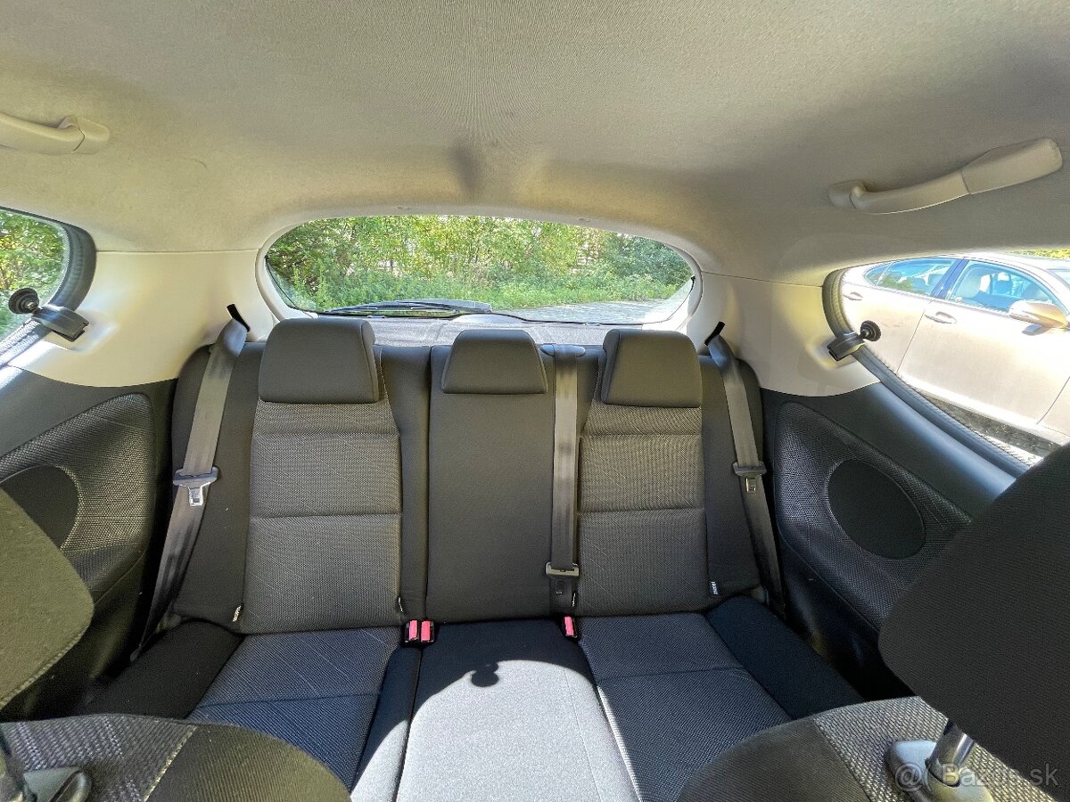 Peugeot 207 1.4e 16V VTi Sport 2008 - 9