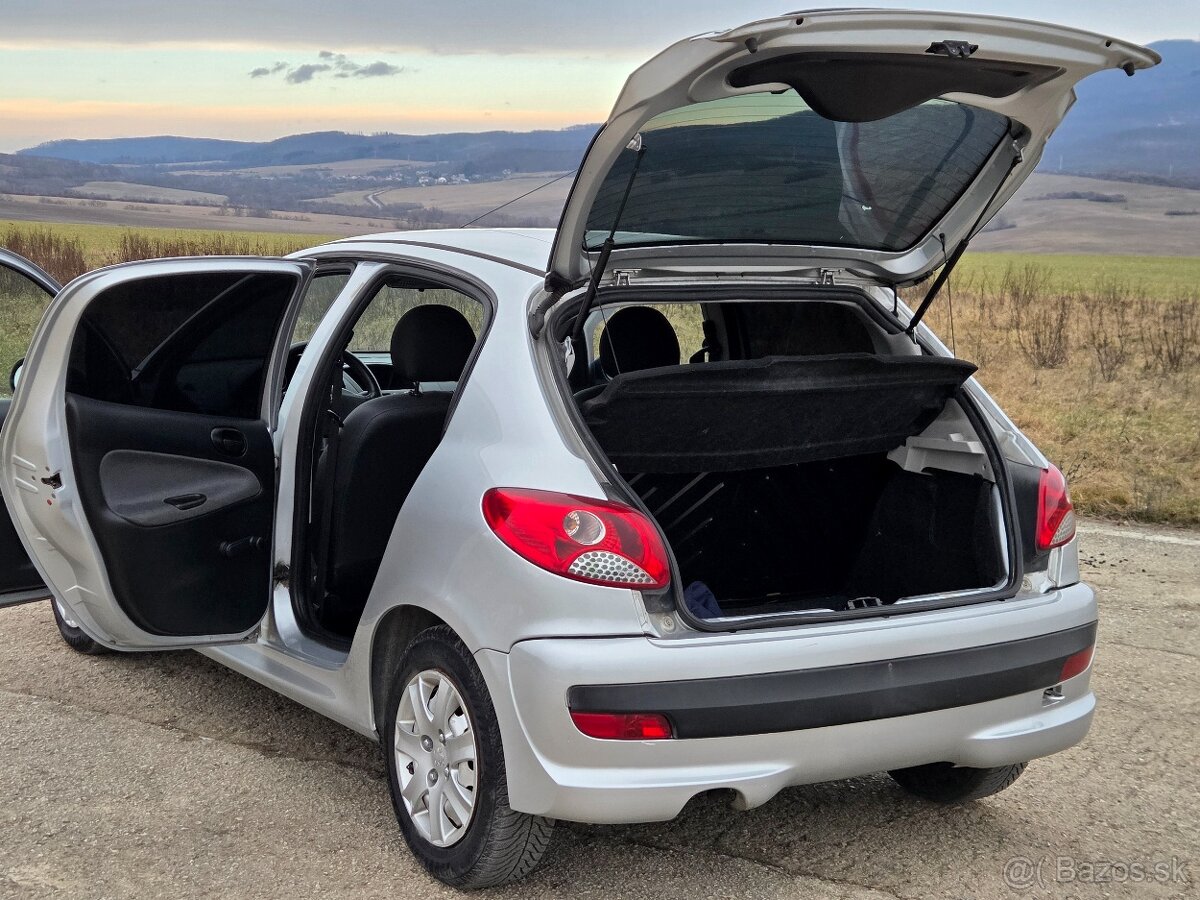 Predám Peugeot 206+ - 9