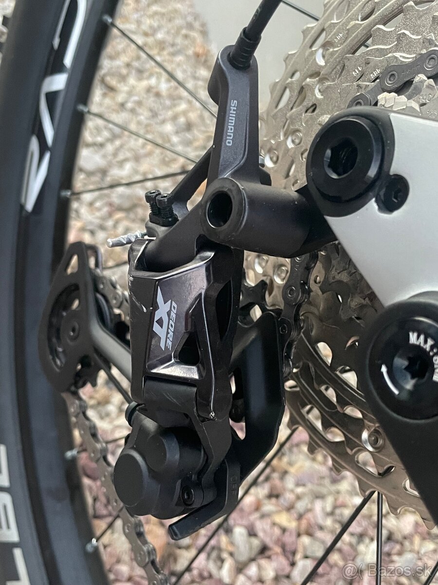 BIKE WHISTLE B-ruch CELO-KARBON Motor BOSCH 4 gen.velkost L - 9