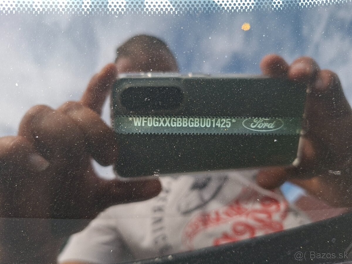 Ford mondeo combi 2L 120kw r.2011 - 9