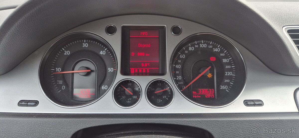 Volkswagen Passat 2.0tdi DSG - 9