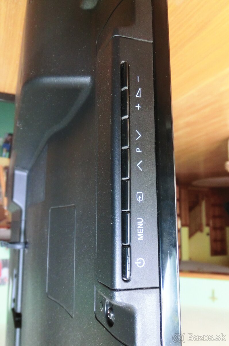 LCD televízor SHARP LC-60LE740E . - 9