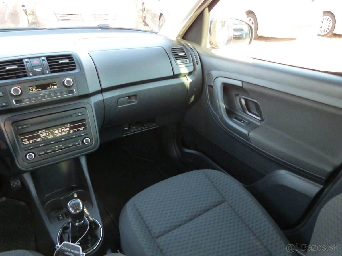 Škoda Roomster 1.2 TSI 105k Family - 9