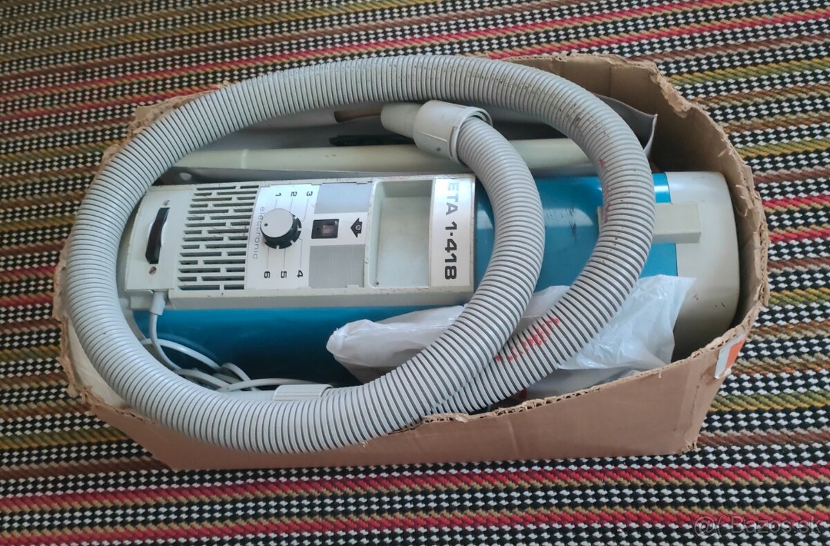 Retro vysávač ETA 418 - 9