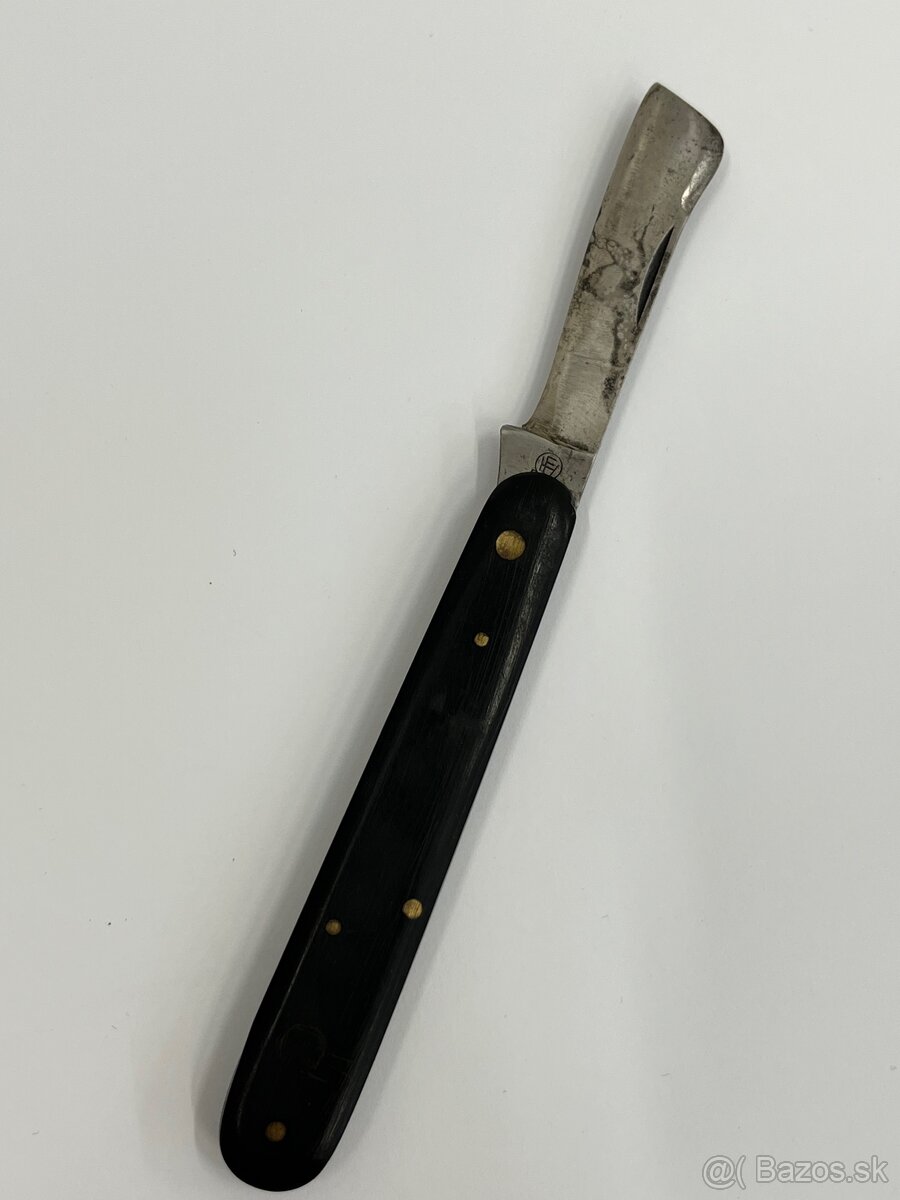 Vrúblovací nôž - 9