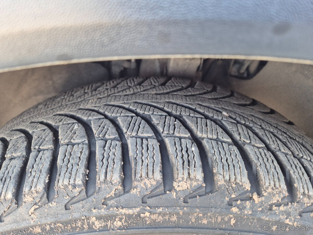 Porsche cayenne 3.0 TDI plná výbava - 9