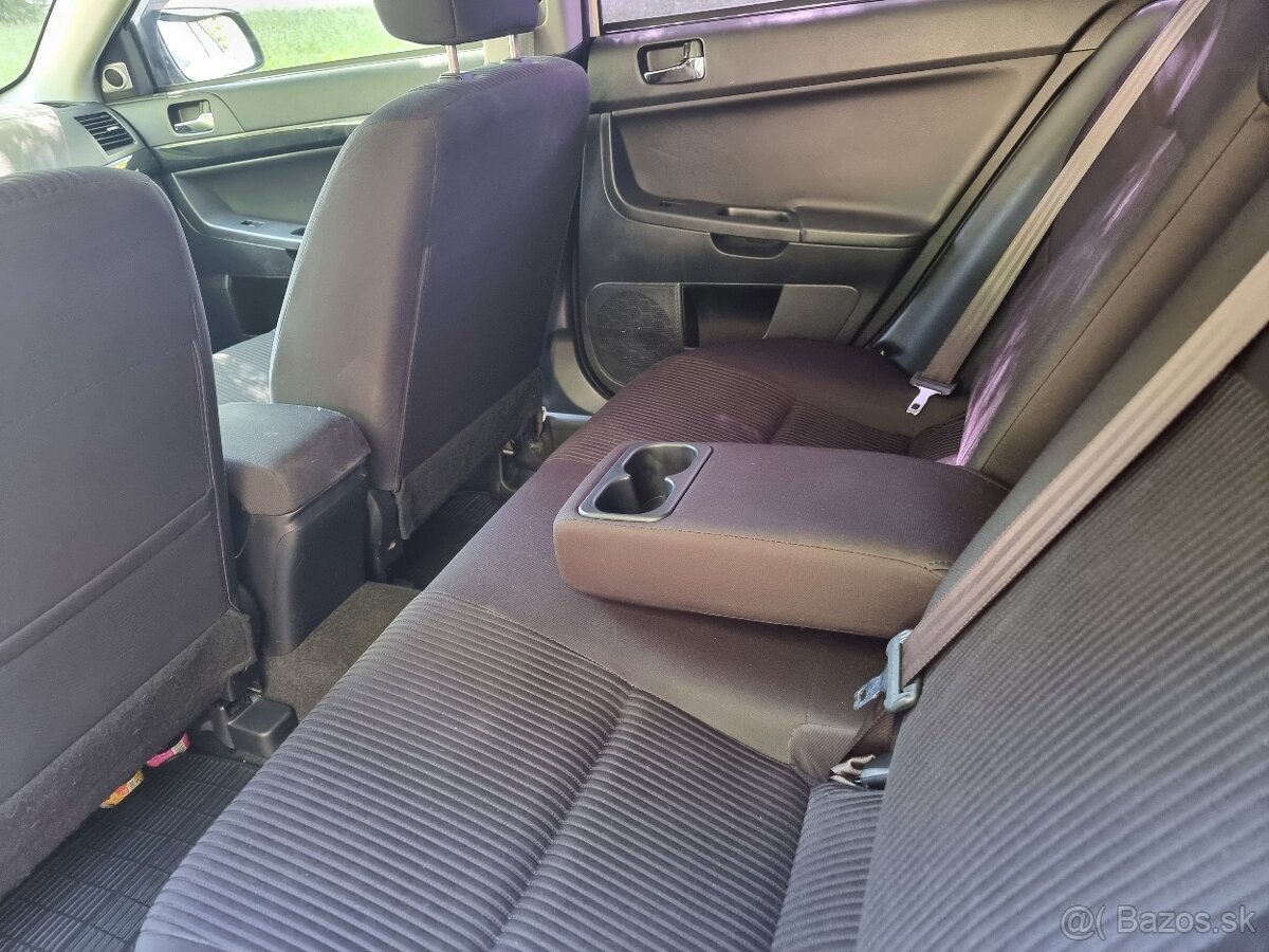 Mitsubishi Lancer Sportback 1.8 r.v.2014 - 9